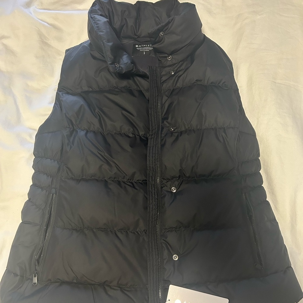 Athleta Women’s Down Vest size Large